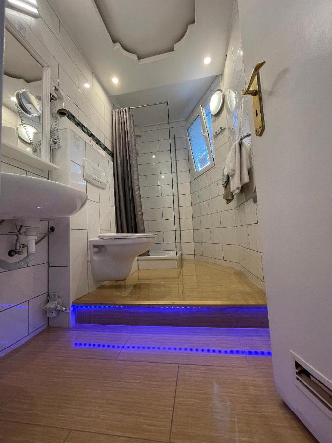 Hotel Kenny & Henry Куксгафен Екстер'єр фото
