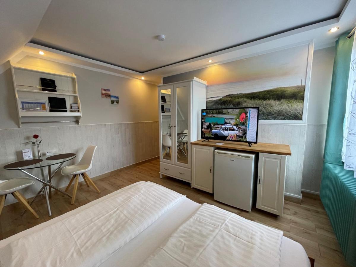 Hotel Kenny & Henry Куксгафен Екстер'єр фото
